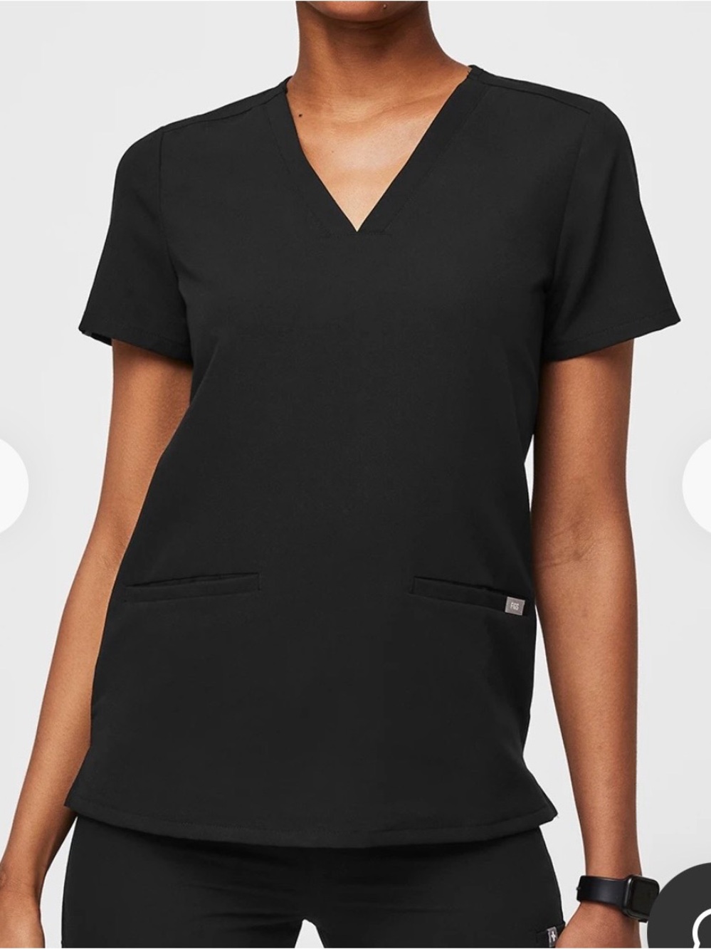 FIGS Women’s Black 2 Front Pocket Casma Scrub Top Size Medium